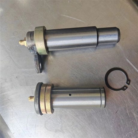 904拖拉機配件 內蒙古一拖發(fā)動機、前橋殼體及變速箱總成在工程機械領域的重要性