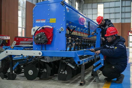 河北任丘“農機村” 機器聲里迎新春，工程機械奏響發(fā)展強音